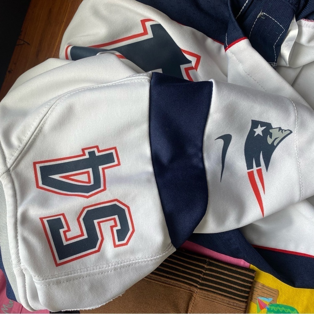 Nike Boys Dont’a Hightower #54 Patriots Jersey | Size Small (8) - Picture 12 of 12